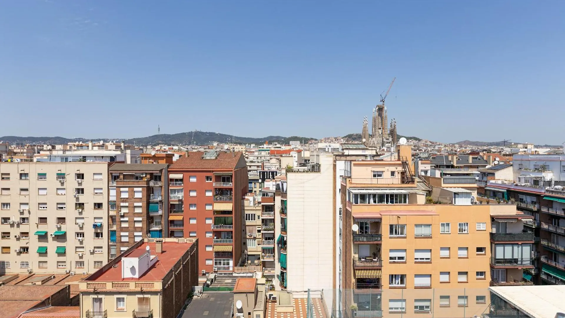 Fantastic View Penthouse Apartment Barcelona